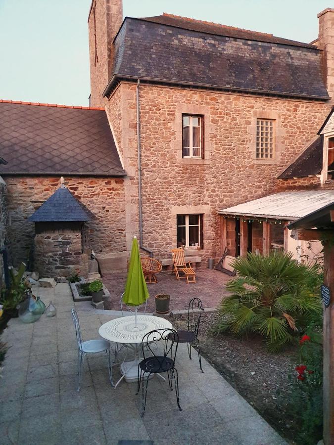 Les Forges Du Lou Appartement Jugon-les-Lacs Buitenkant foto
